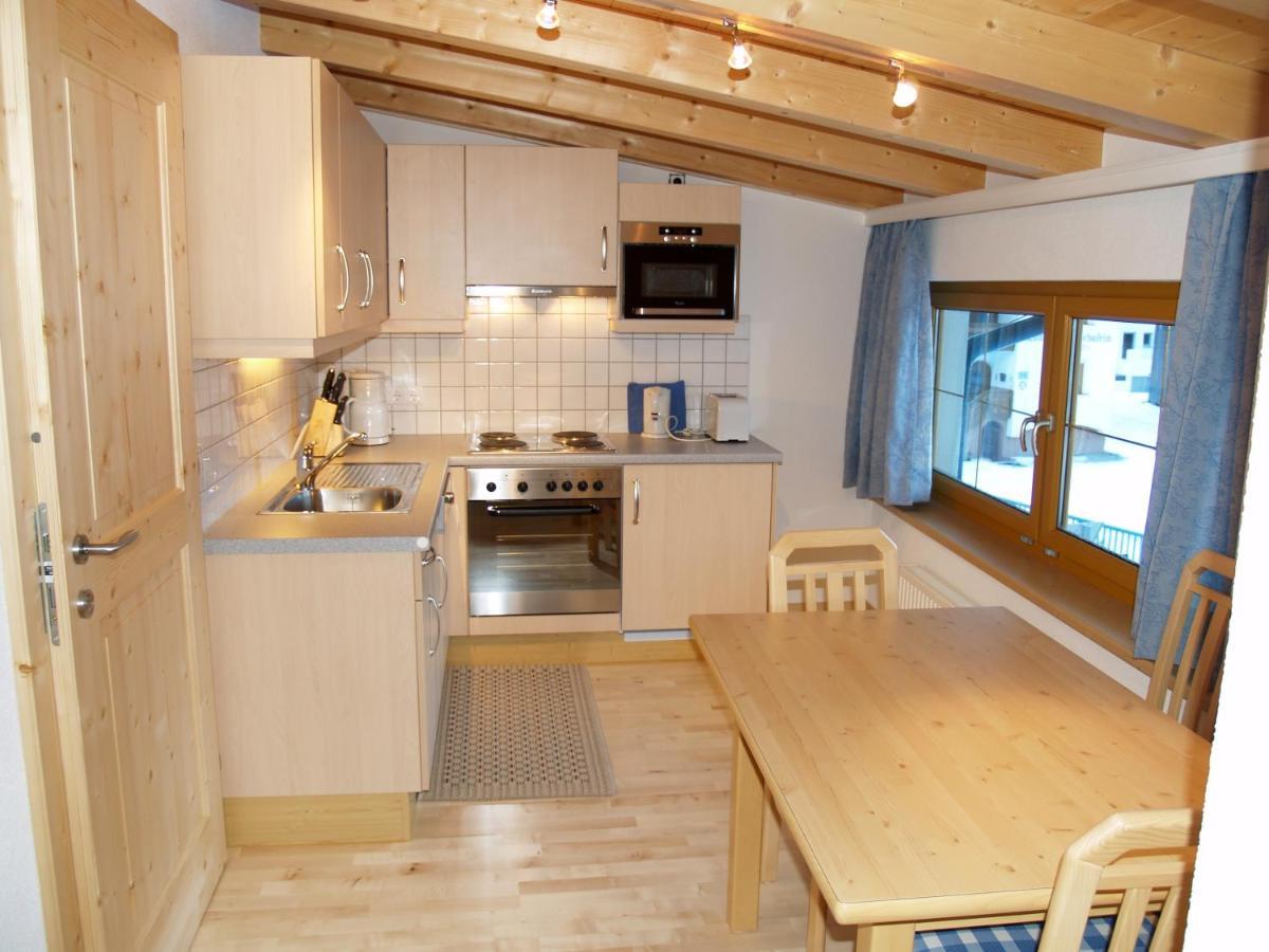 Haus Trisanna Apartment Galtur Bagian luar foto