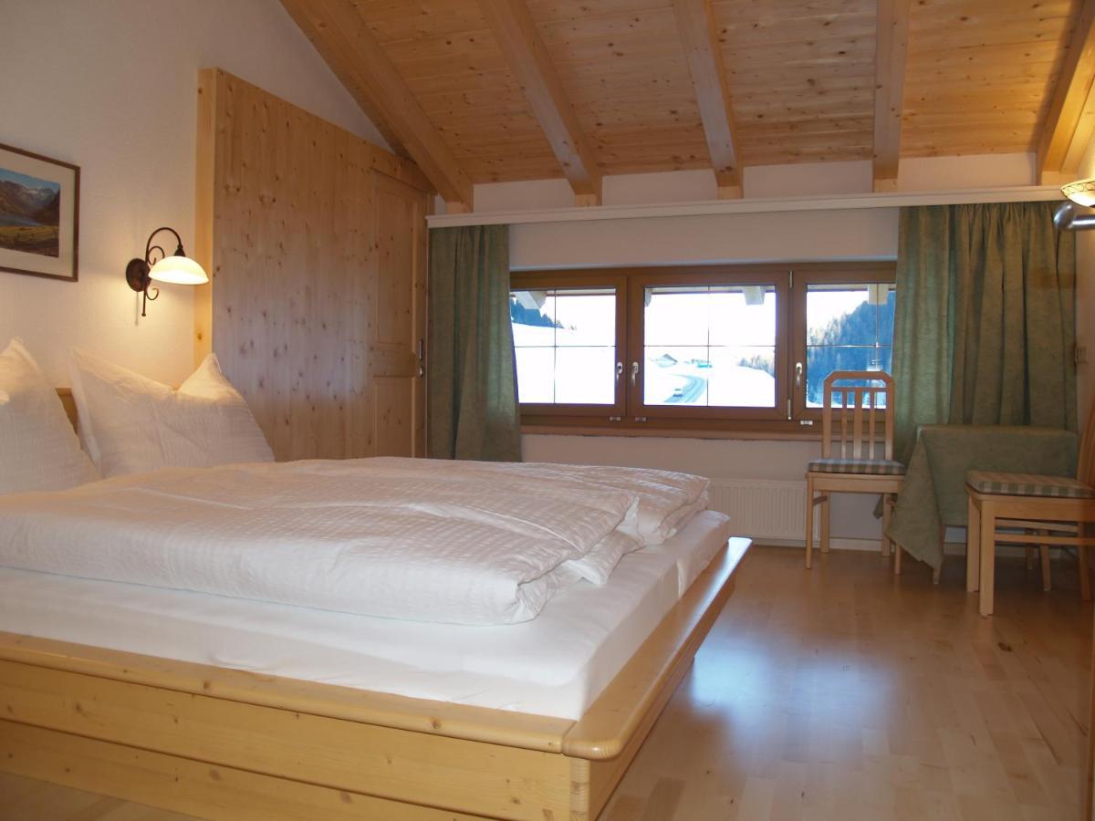 Haus Trisanna Apartment Galtur Bagian luar foto