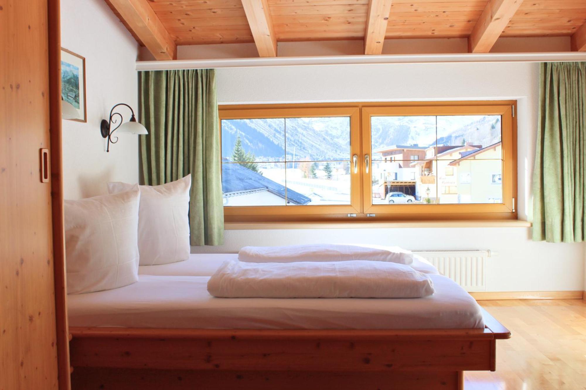 Haus Trisanna Apartment Galtur Bagian luar foto